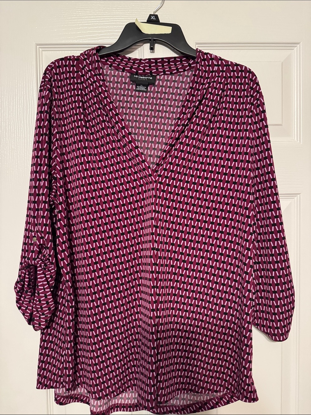 Liz Claiborne Pink Patterned V-Neck Blouse